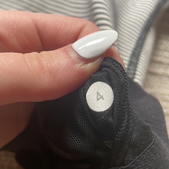 lululemon brand new tank top - Picture 6 of 6